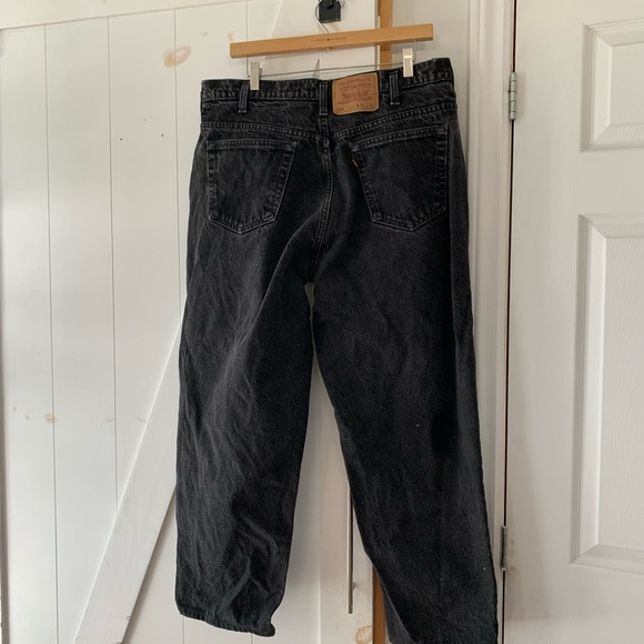 Vintage Levi’s mom jeans 535 straight legs. W: 38 L: 32 - Picture 4 of 6